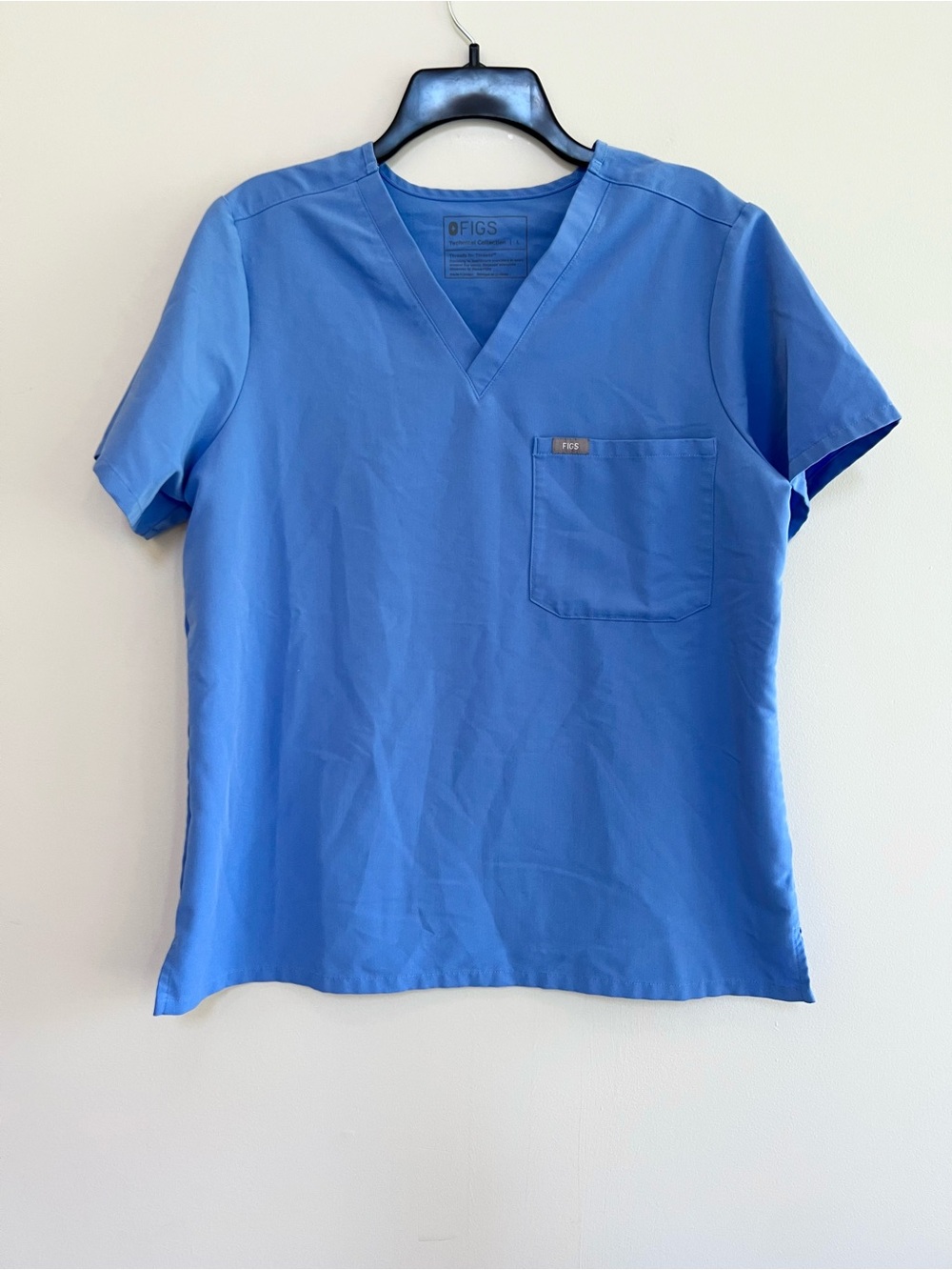 FIGS Women's Catarina One-Pocket Scrub Top in Ceil Blue (PO#: 5301), size Large